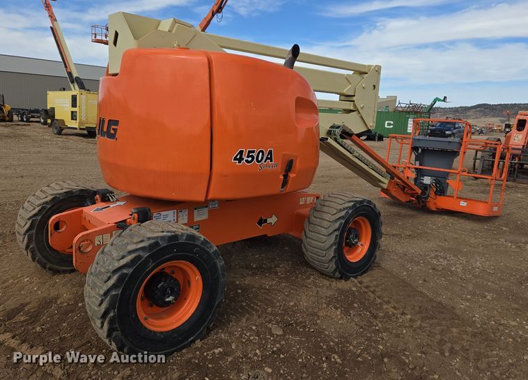 image for item DT7061 2006 JLG 450A Series II boom lift