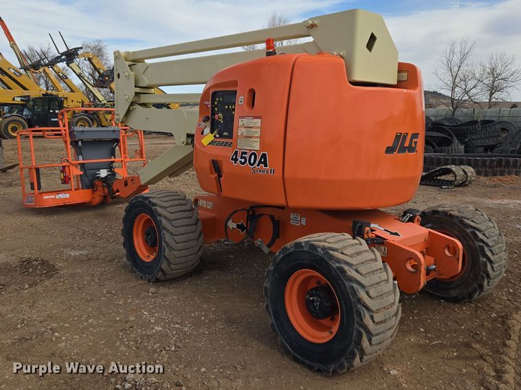 image for item DT7061 2006 JLG 450A Series II boom lift