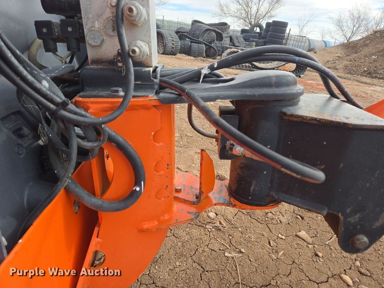 image for item DT7061 2006 JLG 450A Series II boom lift