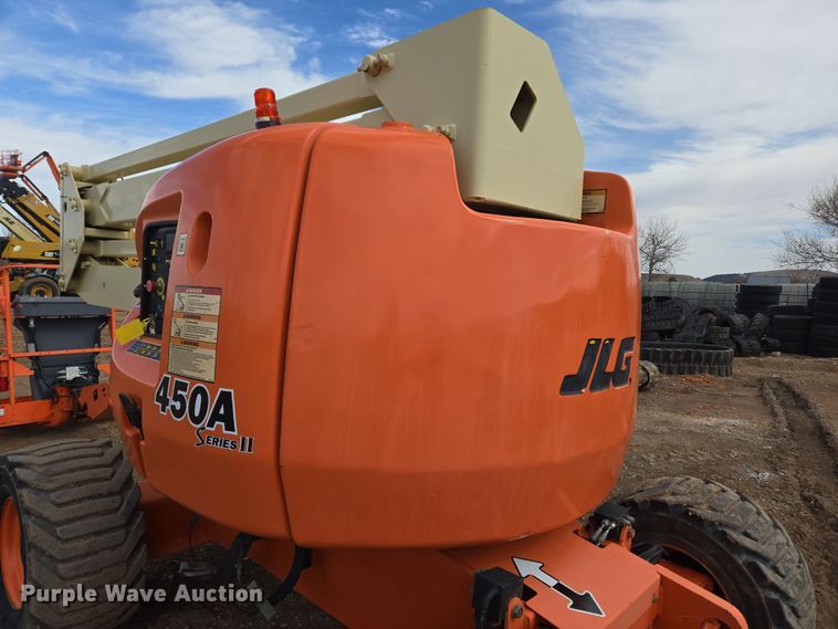 image for item DT7061 2006 JLG 450A Series II boom lift
