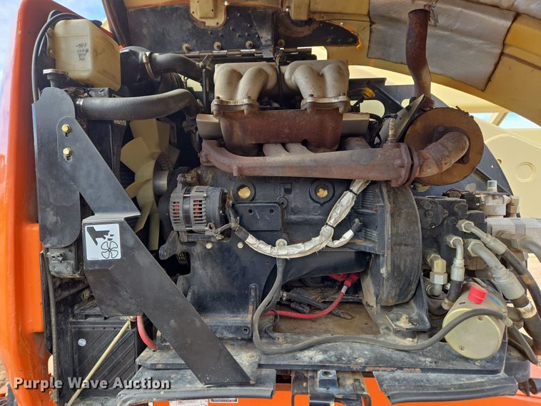 image for item DT7061 2006 JLG 450A Series II boom lift