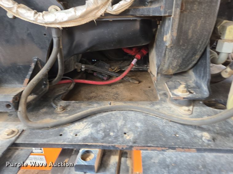 image for item DT7061 2006 JLG 450A Series II boom lift