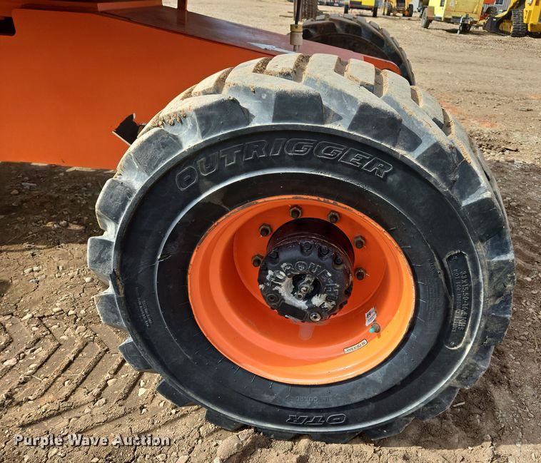 image for item DT7061 2006 JLG 450A Series II boom lift