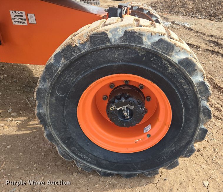 image for item DT7061 2006 JLG 450A Series II boom lift