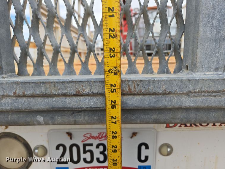 image for item DT7062 2001 International 4700 utility / service truck