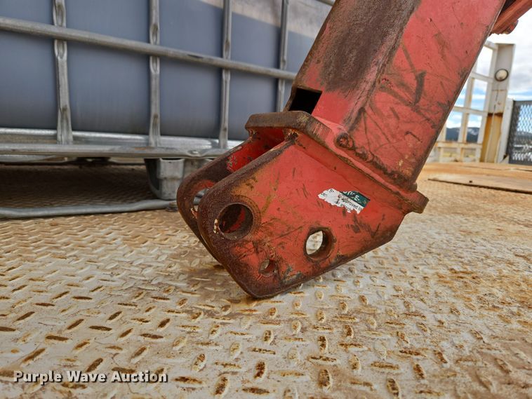 image for item DT7062 2001 International 4700 utility / service truck