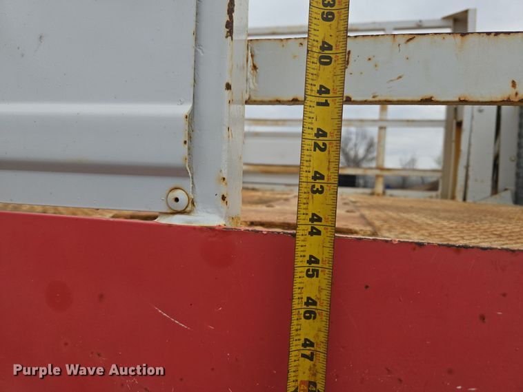 image for item DT7062 2001 International 4700 utility / service truck