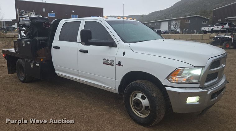 image for item DT7065 2017 Dodge Ram 3500 Crew Cab flatbed pickup truck