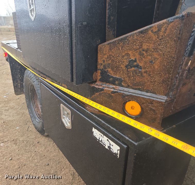 image for item DT7065 2017 Dodge Ram 3500 Crew Cab flatbed pickup truck