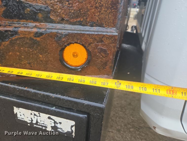 image for item DT7065 2017 Dodge Ram 3500 Crew Cab flatbed pickup truck