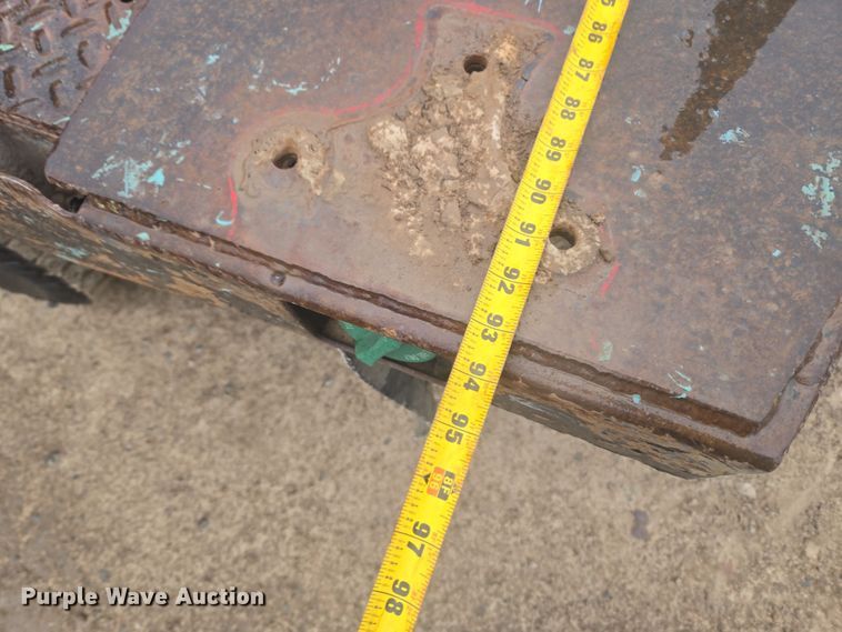 image for item DT7065 2017 Dodge Ram 3500 Crew Cab flatbed pickup truck