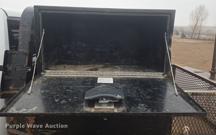 image for item DT7065 2017 Dodge Ram 3500 Crew Cab flatbed pickup truck