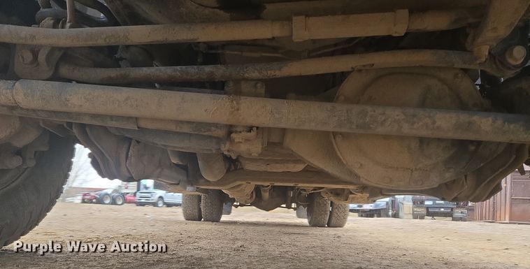 image for item DT7065 2017 Dodge Ram 3500 Crew Cab flatbed pickup truck