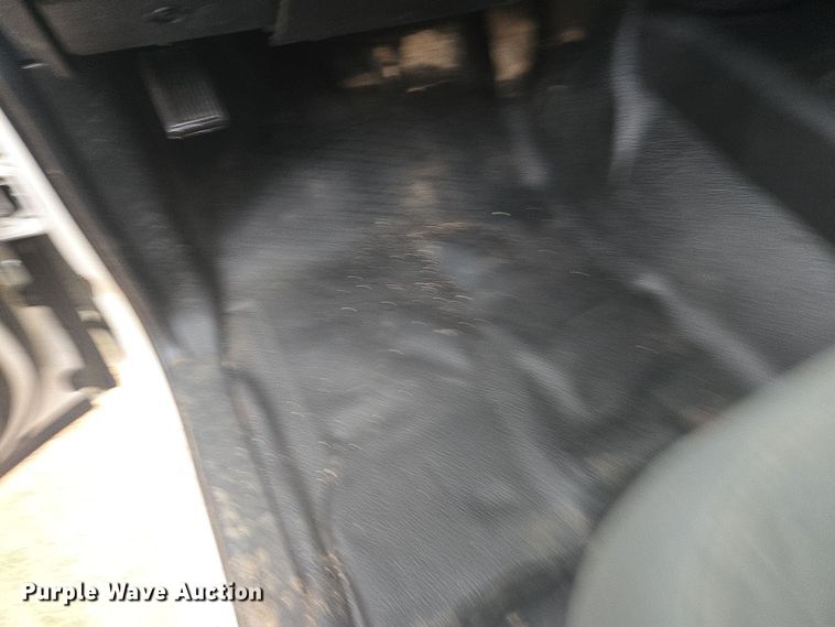 image for item DT7065 2017 Dodge Ram 3500 Crew Cab flatbed pickup truck