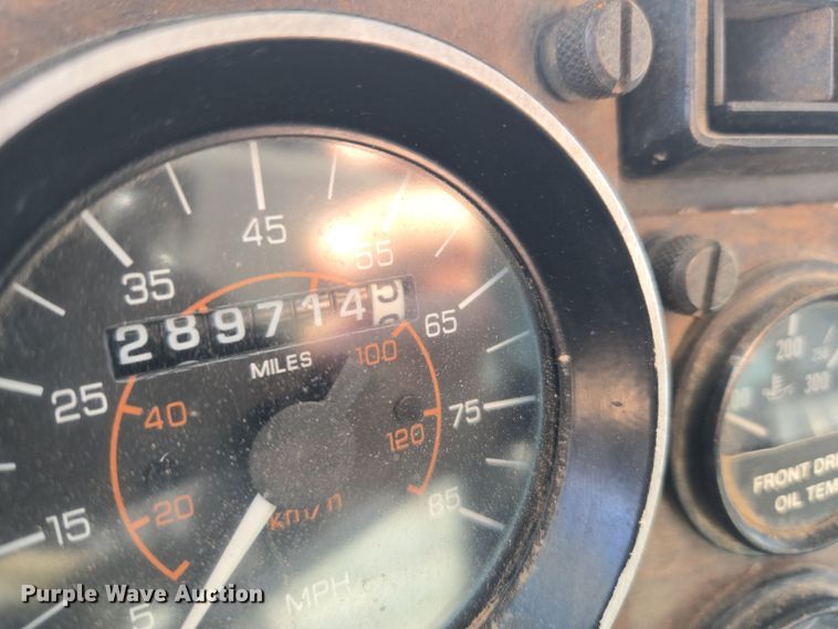 image for item DT7068 1989 Peterbilt 377 flatbed truck