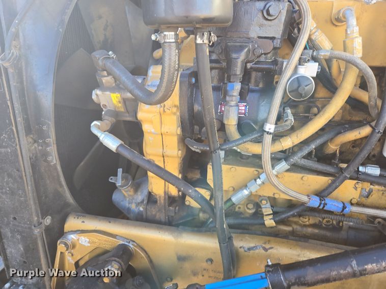 image for item DT7068 1989 Peterbilt 377 flatbed truck