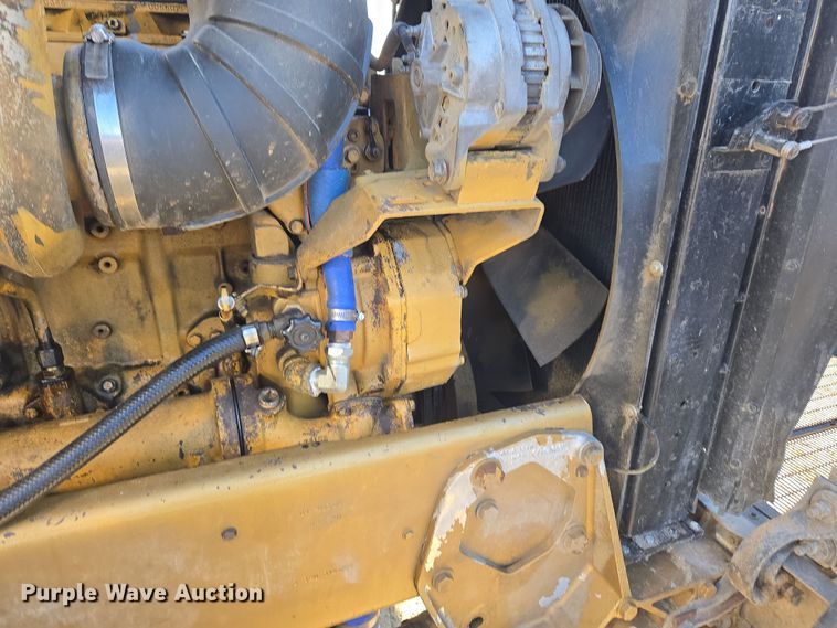 image for item DT7068 1989 Peterbilt 377 flatbed truck