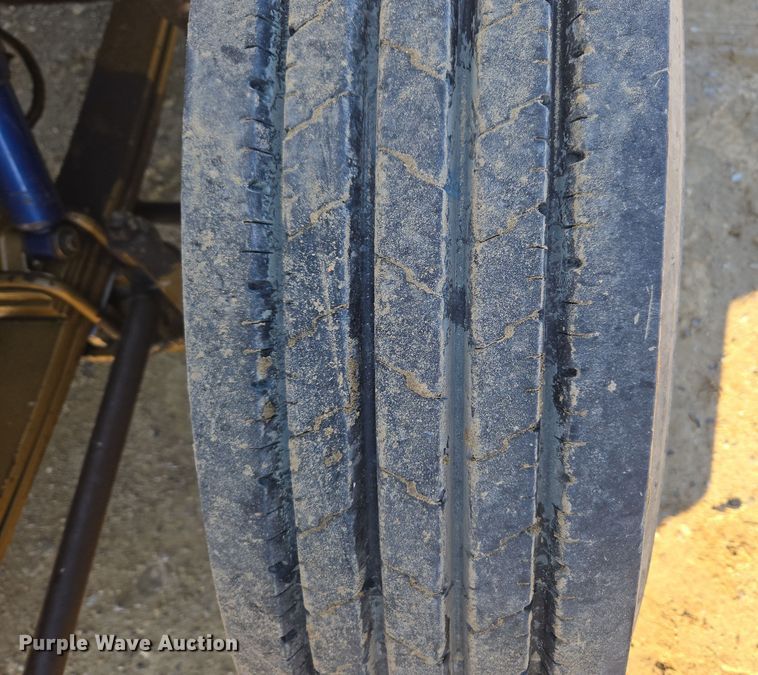 image for item DT7068 1989 Peterbilt 377 flatbed truck