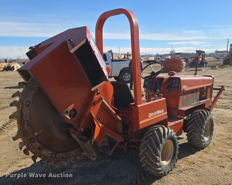 image for item DT7069 Ditch Witch 350SXDD rock saw