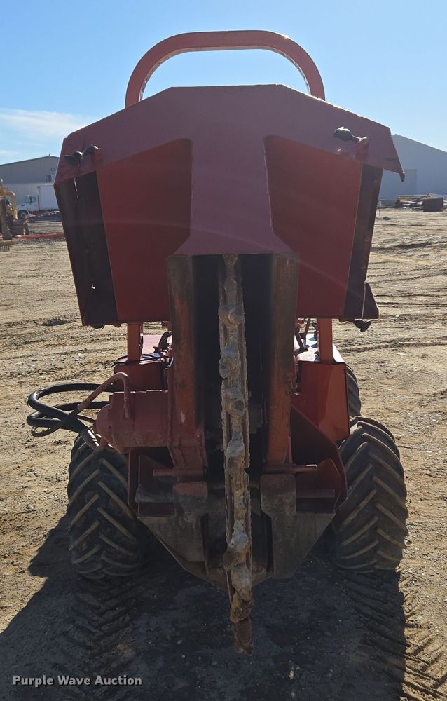 image for item DT7069 Ditch Witch 350SXDD rock saw