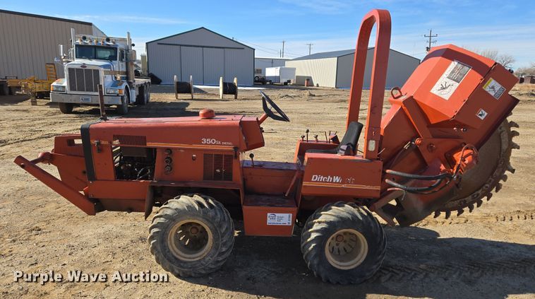 image for item DT7069 Ditch Witch 350SXDD rock saw