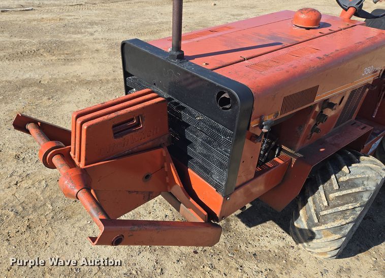 image for item DT7069 Ditch Witch 350SXDD rock saw