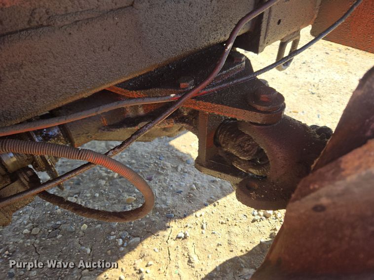 image for item DT7069 Ditch Witch 350SXDD rock saw