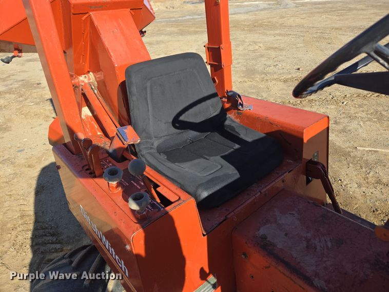 image for item DT7069 Ditch Witch 350SXDD rock saw