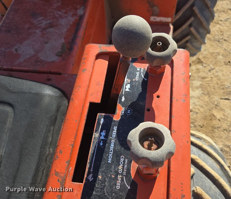 image for item DT7069 Ditch Witch 350SXDD rock saw