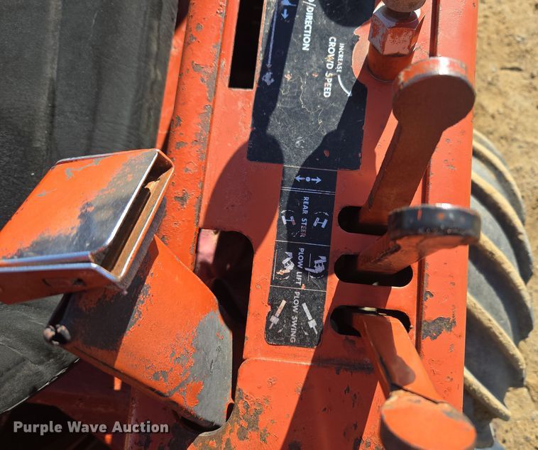 image for item DT7069 Ditch Witch 350SXDD rock saw