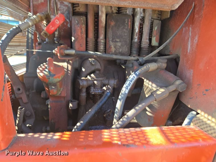 image for item DT7069 Ditch Witch 350SXDD rock saw