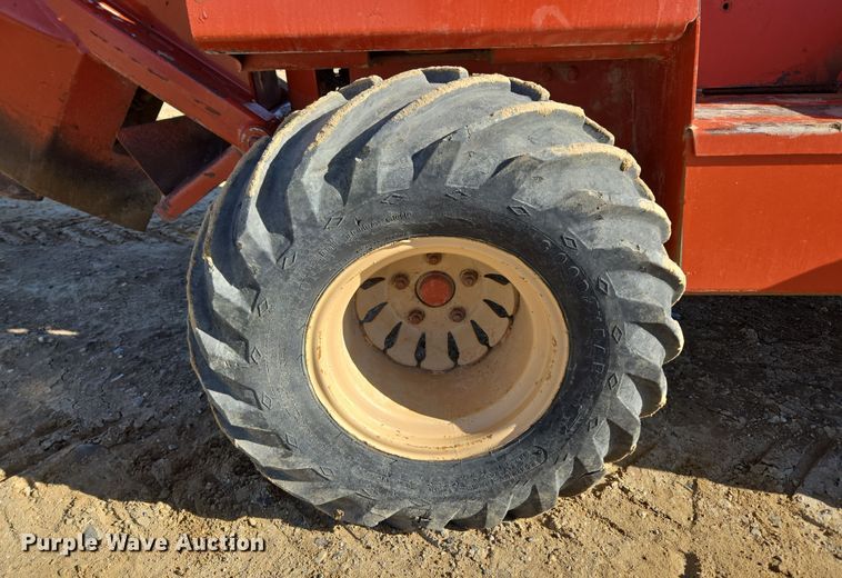 image for item DT7069 Ditch Witch 350SXDD rock saw