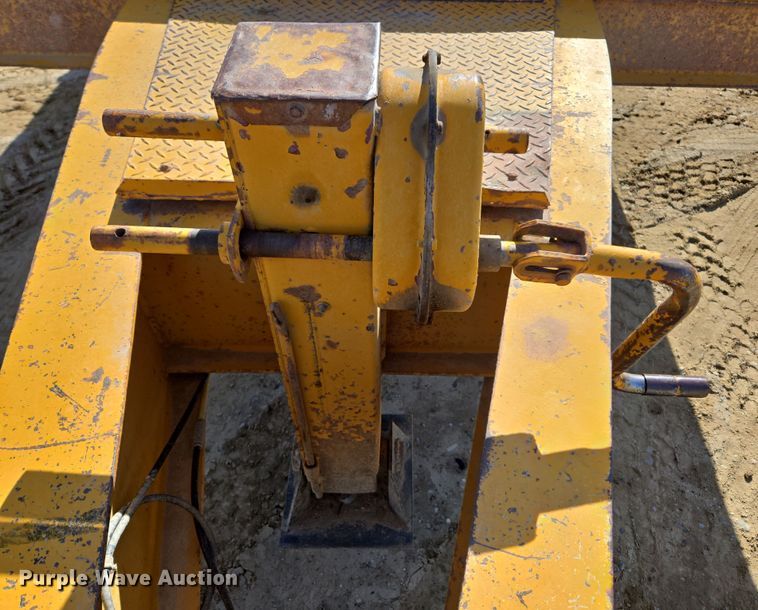 image for item DT7070 1984 Butler equipment trailer