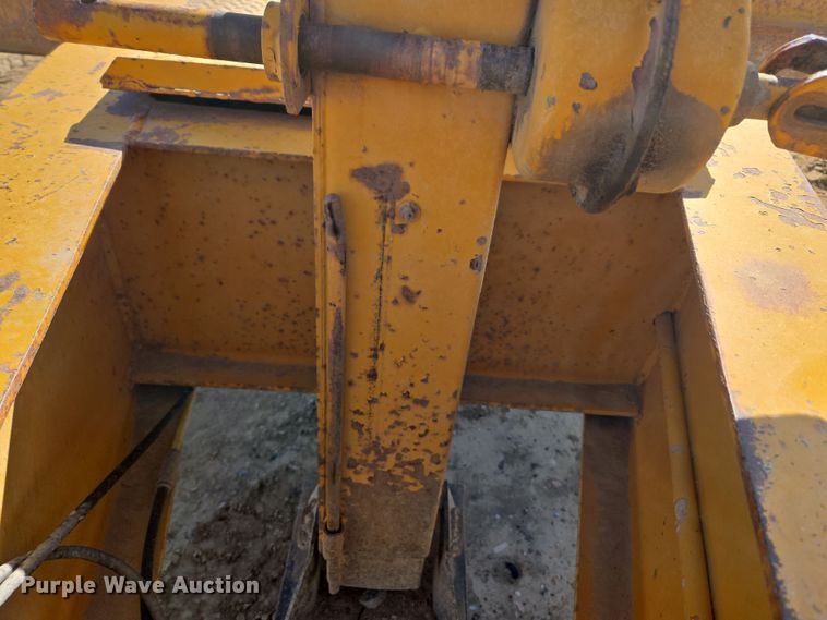 image for item DT7070 1984 Butler equipment trailer