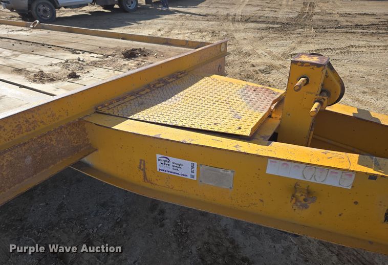 image for item DT7070 1984 Butler equipment trailer