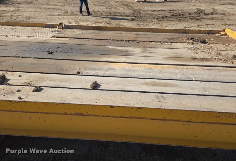 image for item DT7070 1984 Butler equipment trailer