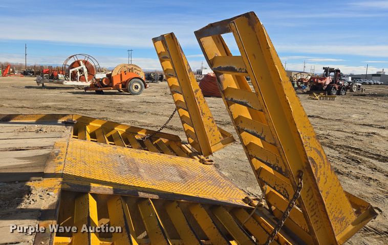image for item DT7070 1984 Butler equipment trailer