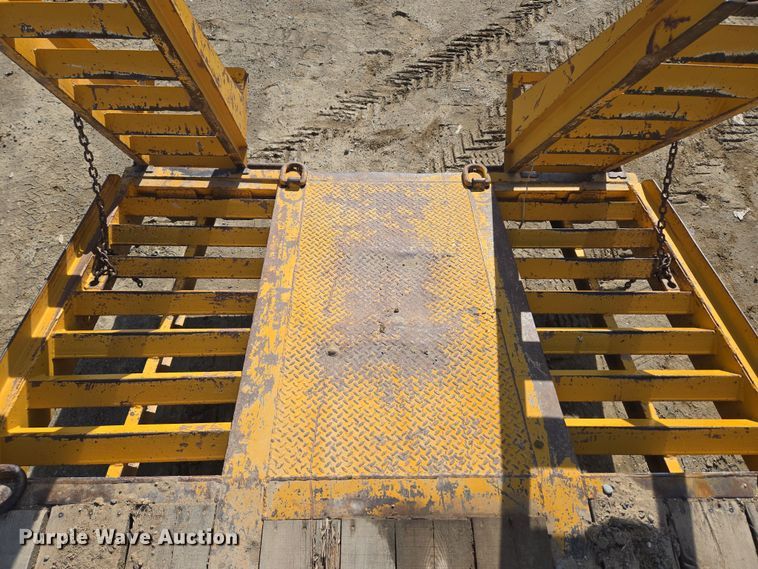 image for item DT7070 1984 Butler equipment trailer