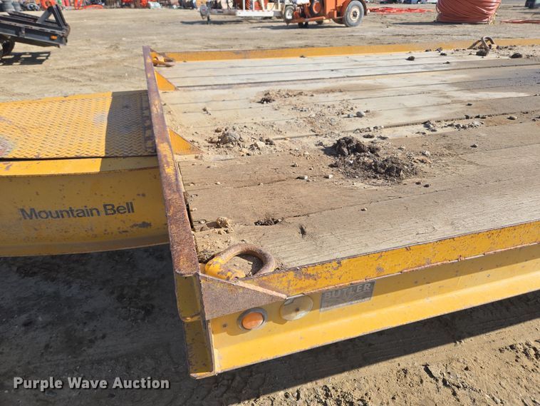 image for item DT7070 1984 Butler equipment trailer