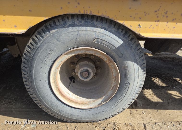 image for item DT7070 1984 Butler equipment trailer