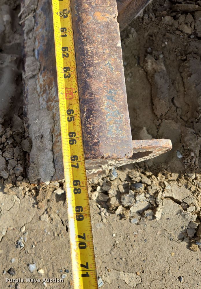 image for item DT7072 2008 New Holland E35B mini excavator