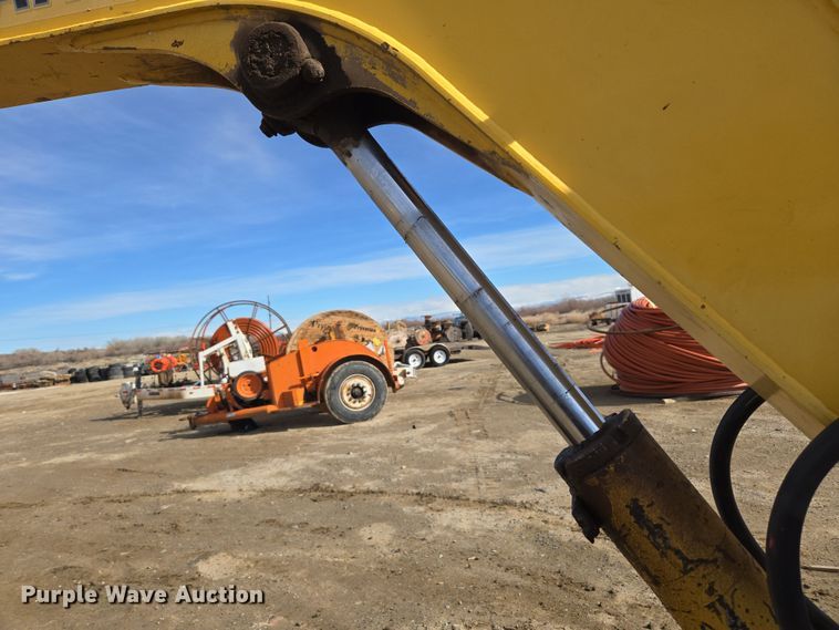 image for item DT7072 2008 New Holland E35B mini excavator