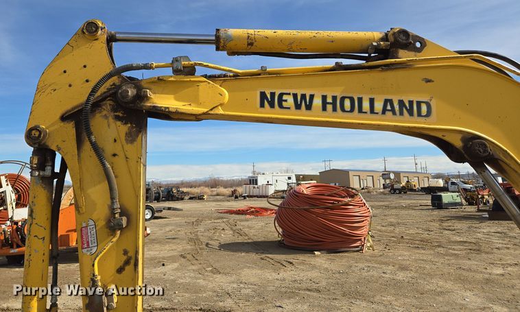 image for item DT7072 2008 New Holland E35B mini excavator