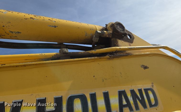 image for item DT7072 2008 New Holland E35B mini excavator