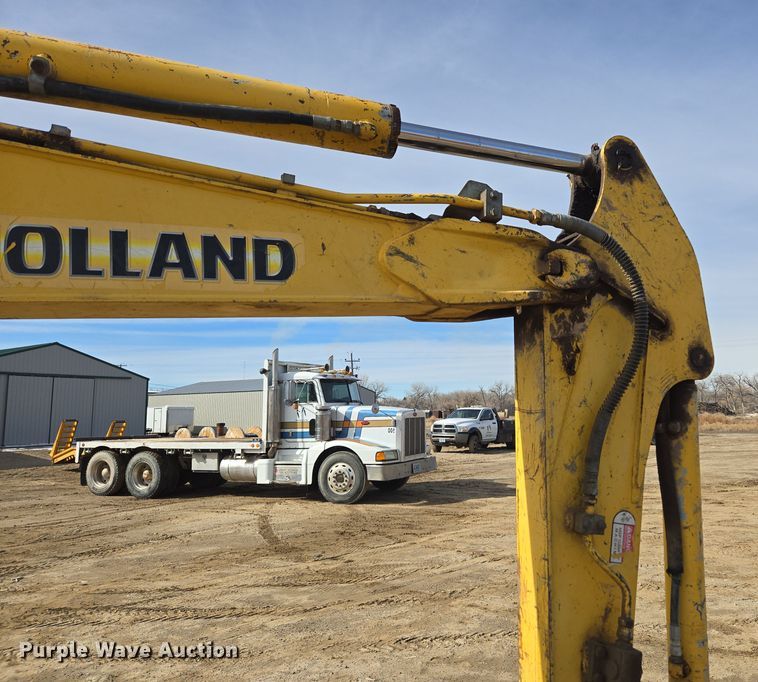 image for item DT7072 2008 New Holland E35B mini excavator