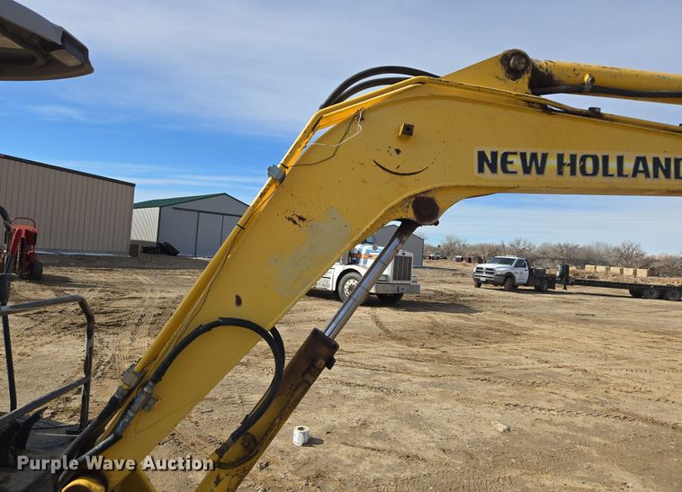image for item DT7072 2008 New Holland E35B mini excavator