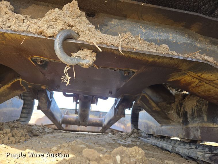 image for item DT7072 2008 New Holland E35B mini excavator