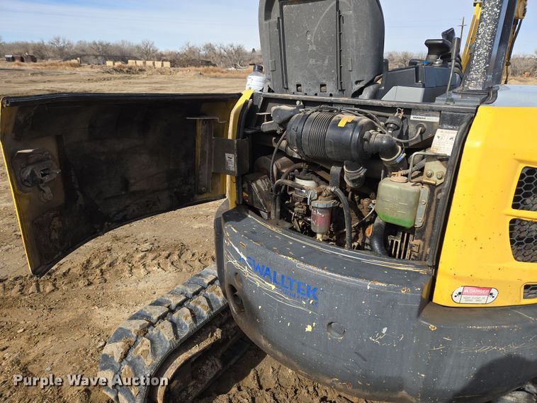 image for item DT7072 2008 New Holland E35B mini excavator
