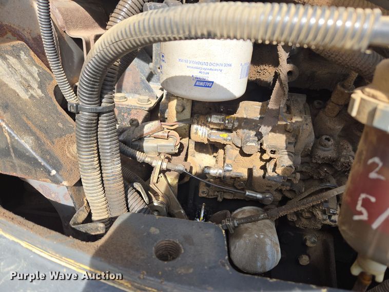 image for item DT7072 2008 New Holland E35B mini excavator