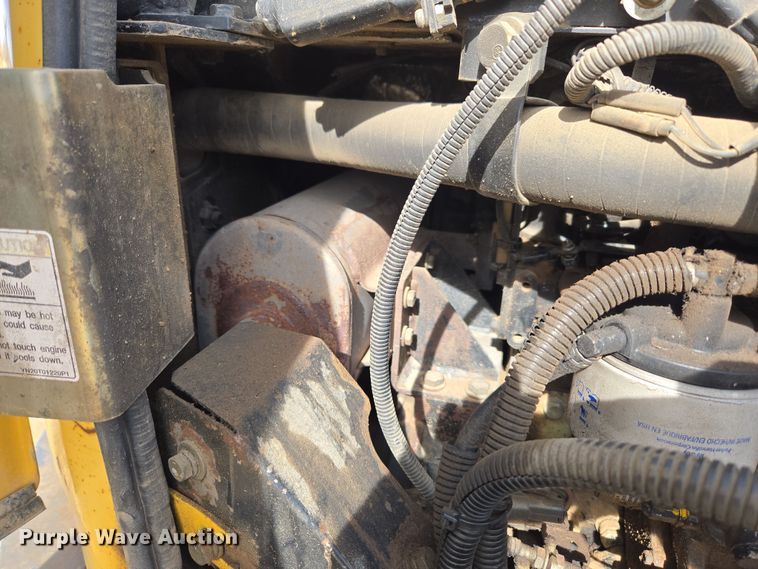 image for item DT7072 2008 New Holland E35B mini excavator